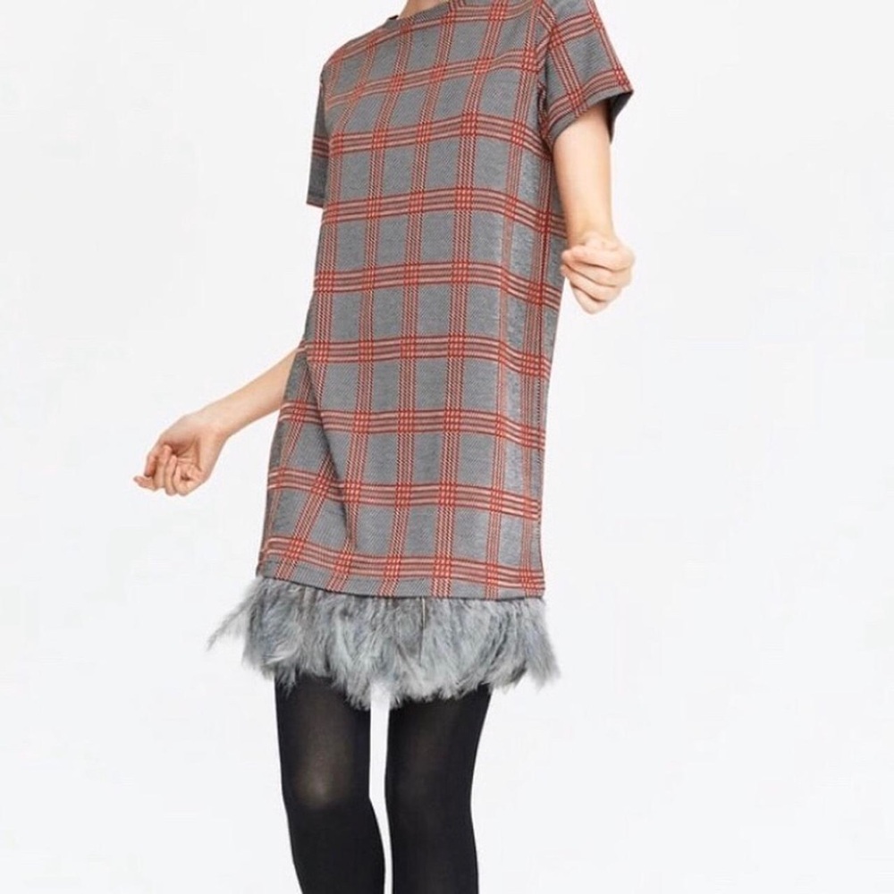 Zara Plaid Gray and Red Mini Dress with Faux Fur Hem - L